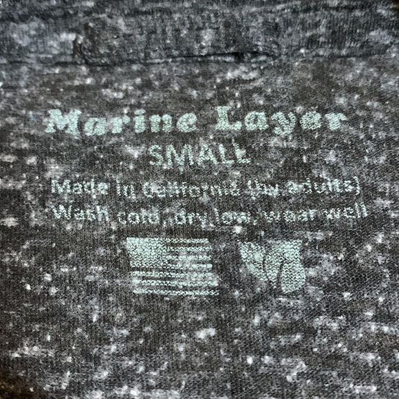 Marine Layer foggy letters graphic tee in charcoal - Picture 7 of 9